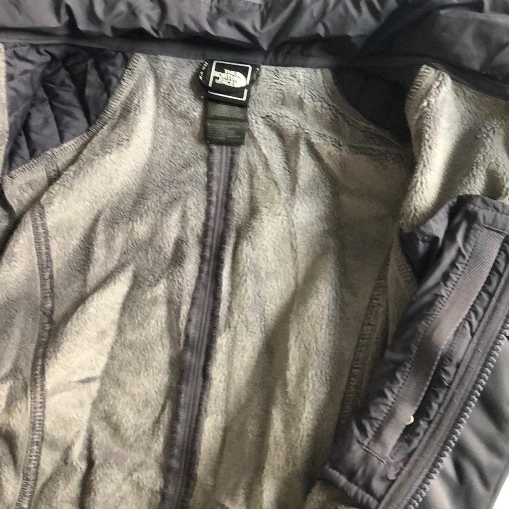 North face rain jacket - Picture 10 of 12